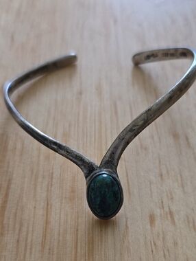 Sterling Silver Cuff Necklace with Green Turquoise Stone